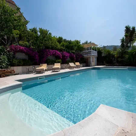 Apartamento 201 - In Villa, Giardino E Piscina Privata *