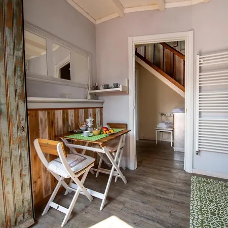 Apartmán 201 - In Villa, Giardino E Piscina Privata