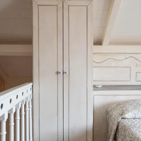 Apartmán 201 - In Villa, Giardino E Piscina Privata